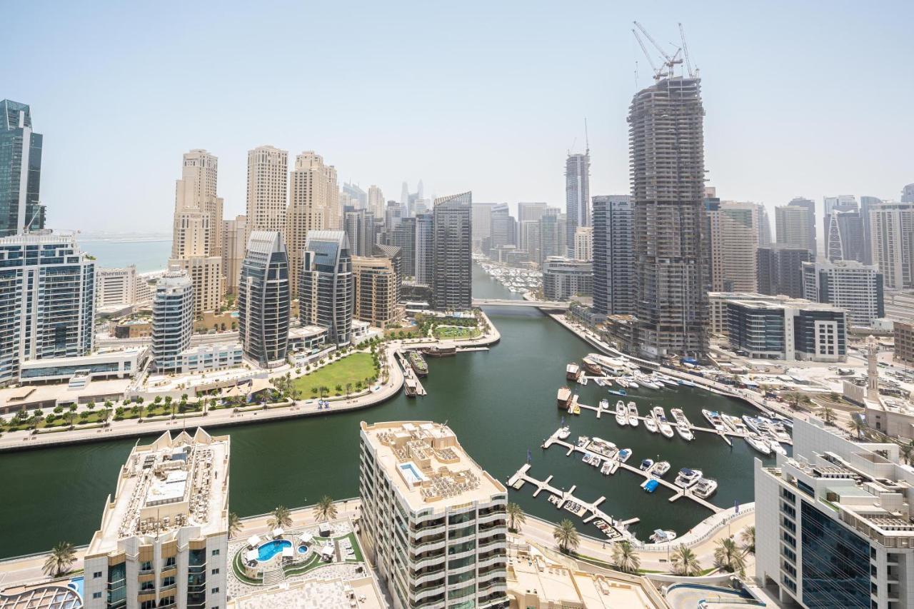 Fam Living - Marina Marvel - Studio Apartment With Breathtaking Views In Studio One Tower Dubai Exteriör bild